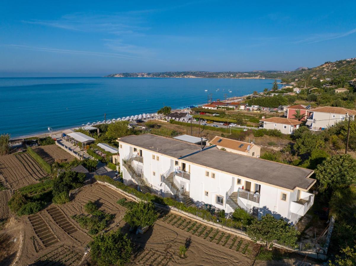 Aridas At The Beach Lourdata  Exterior photo
