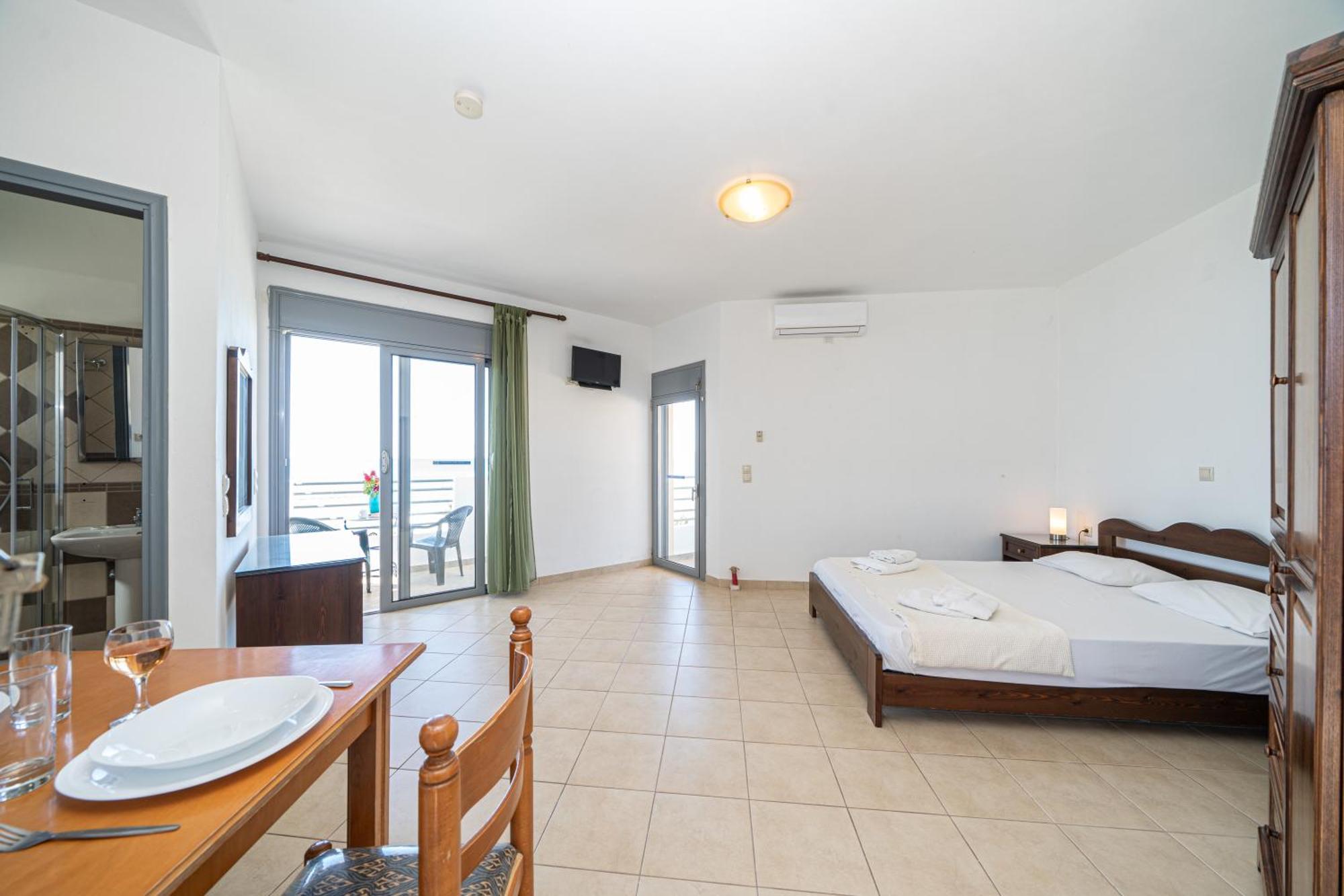 Aridas At The Beach Lourdata  Exterior photo